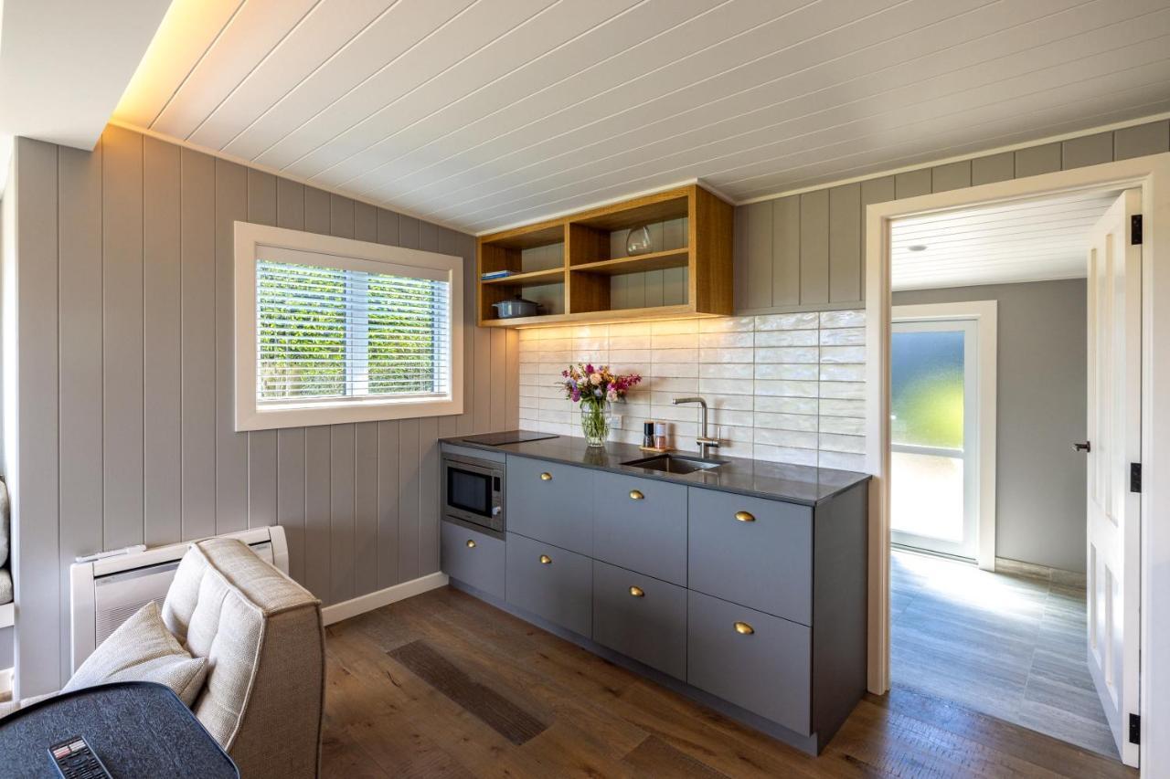 Smiths Cottage - Stay Waiheke Oneroa Екстериор снимка