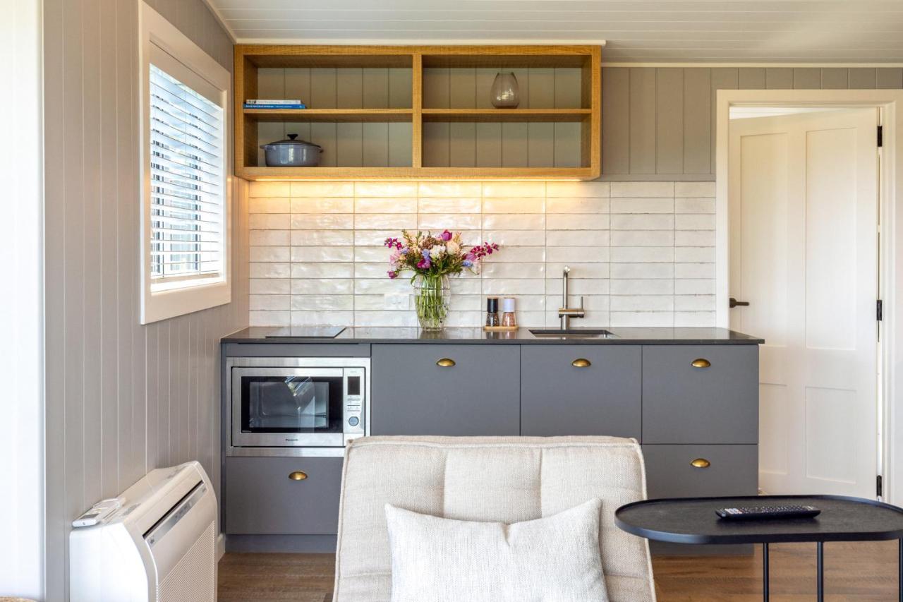 Smiths Cottage - Stay Waiheke Oneroa Екстериор снимка